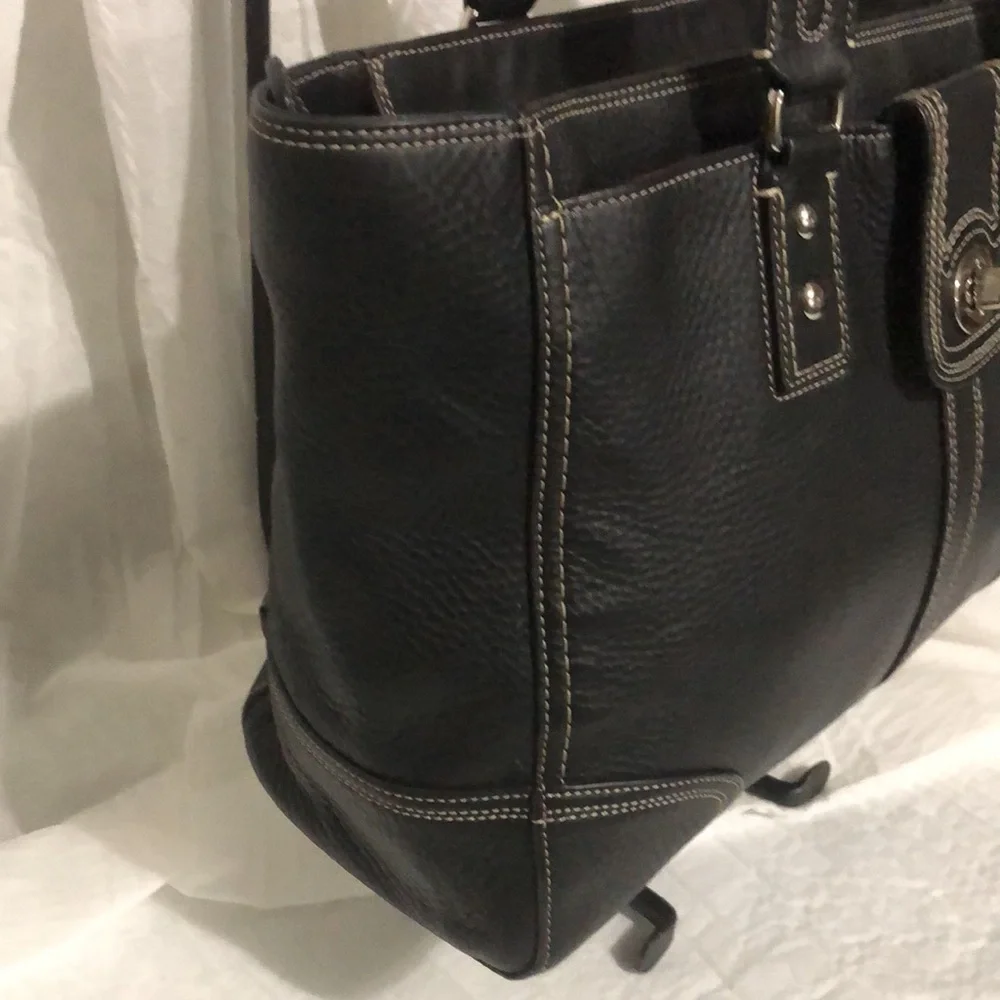 Coach Hamptons Leather Tote Bag - Picture 5 of 13